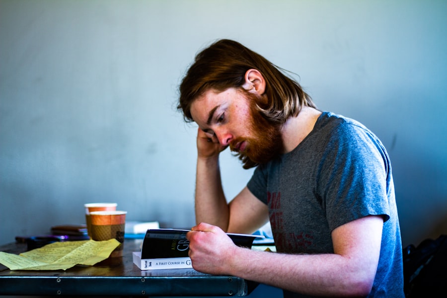 Photo Avoiding debt in college